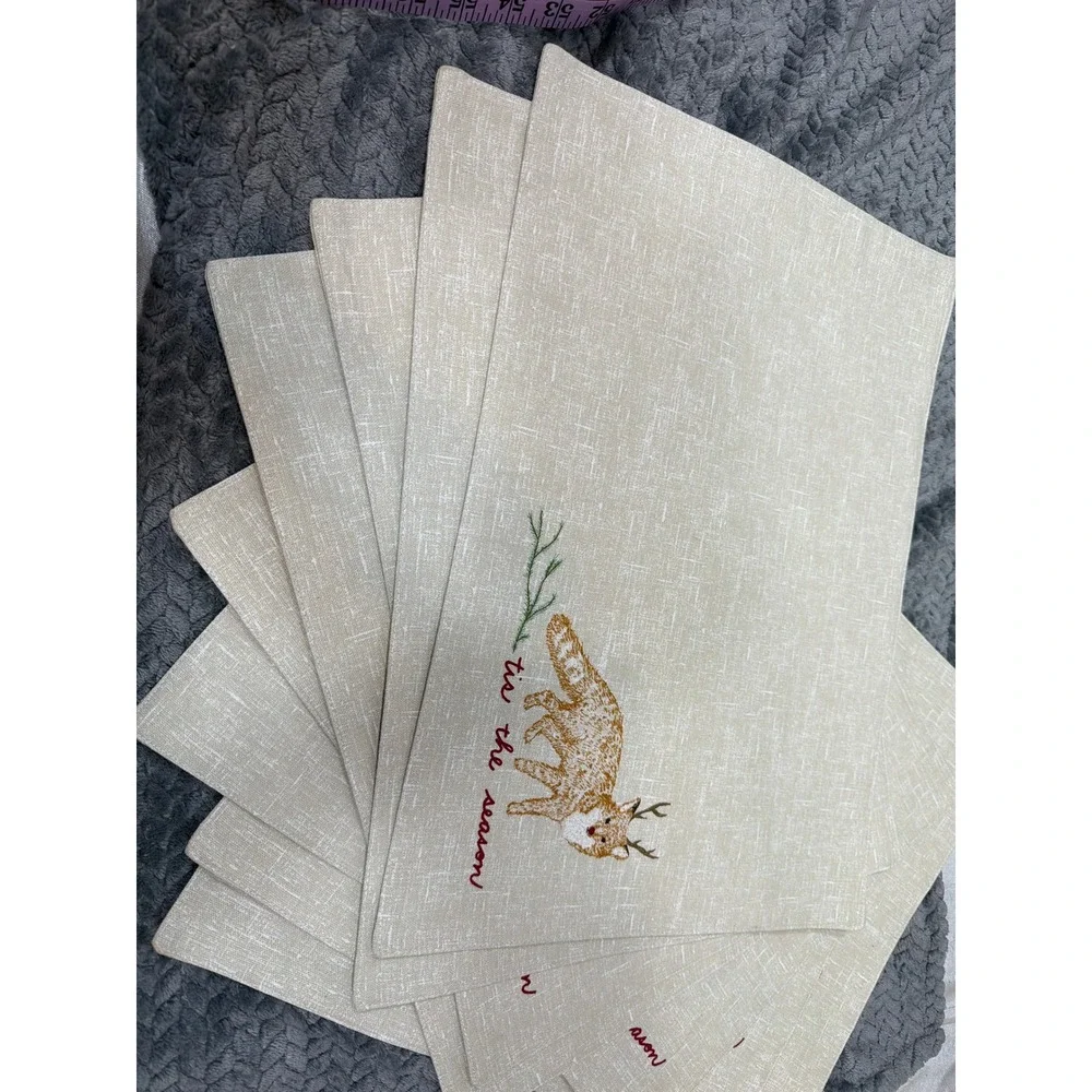 ED Ellen DeGeneres Fox Reindeer Tis The Season Placemats Set of 6 Cotton Beige